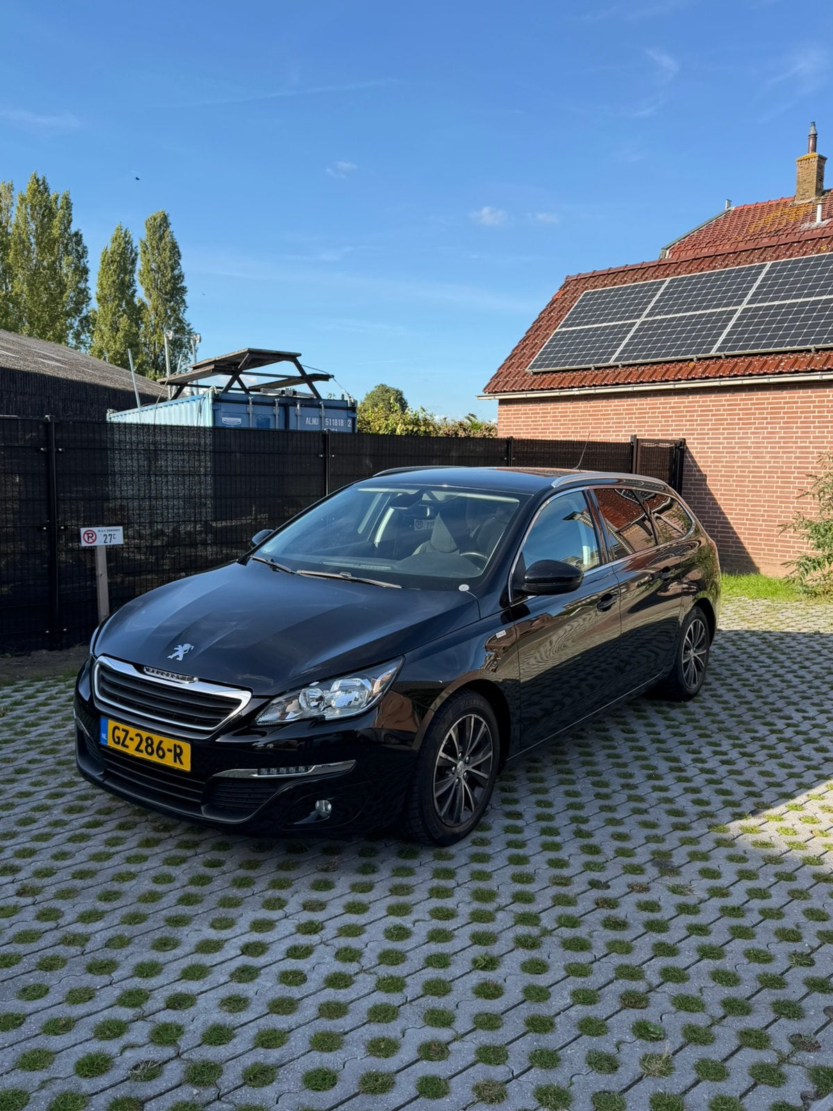 Peugeot 308 1.2 E-thp 81KW/110PK SW 2015 Zwart