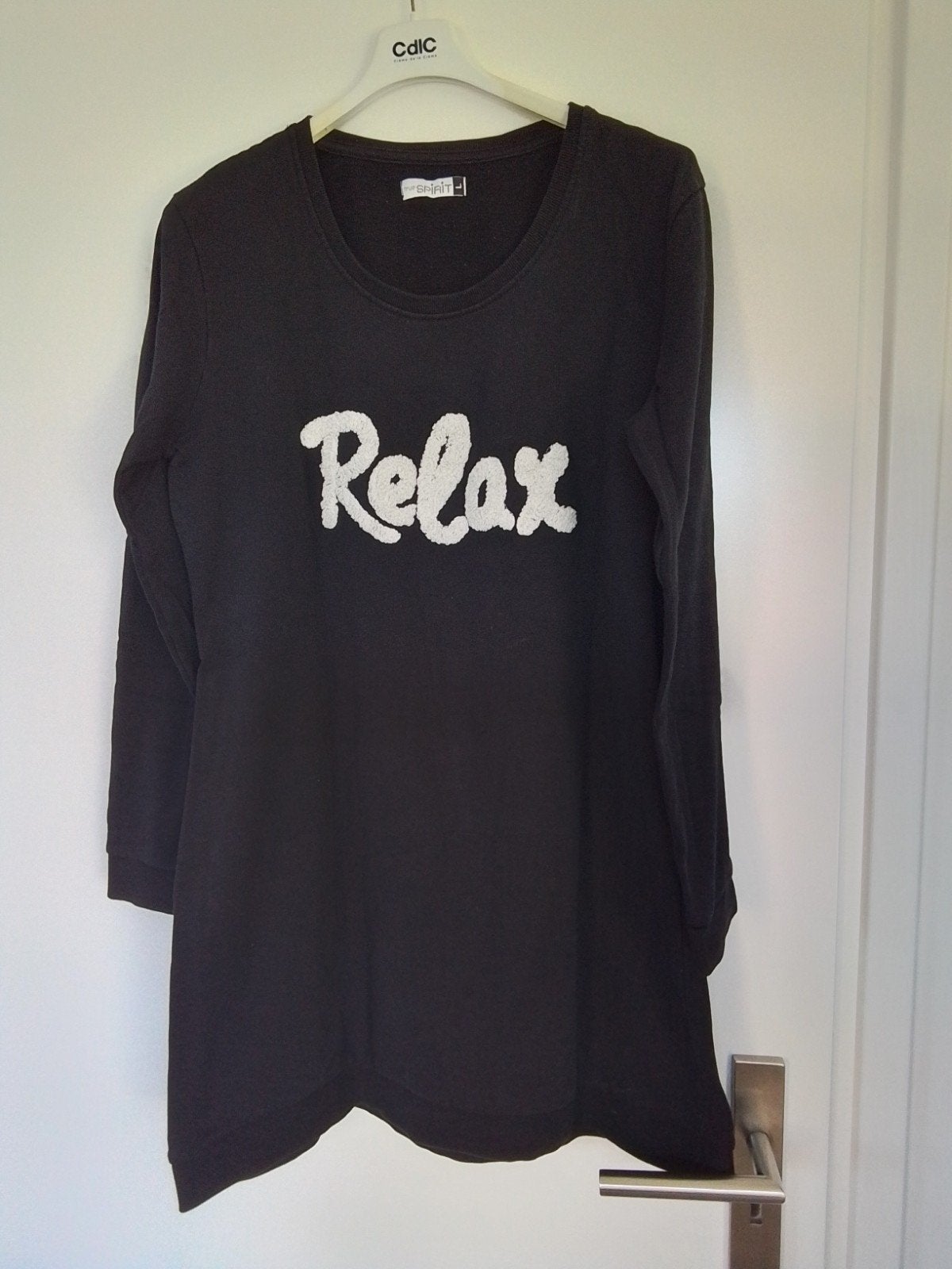 lang zwart sweatshirt mt L, Kleding | Dames, Ophalen of Verzenden, Maat 38/40 (M), Zwart