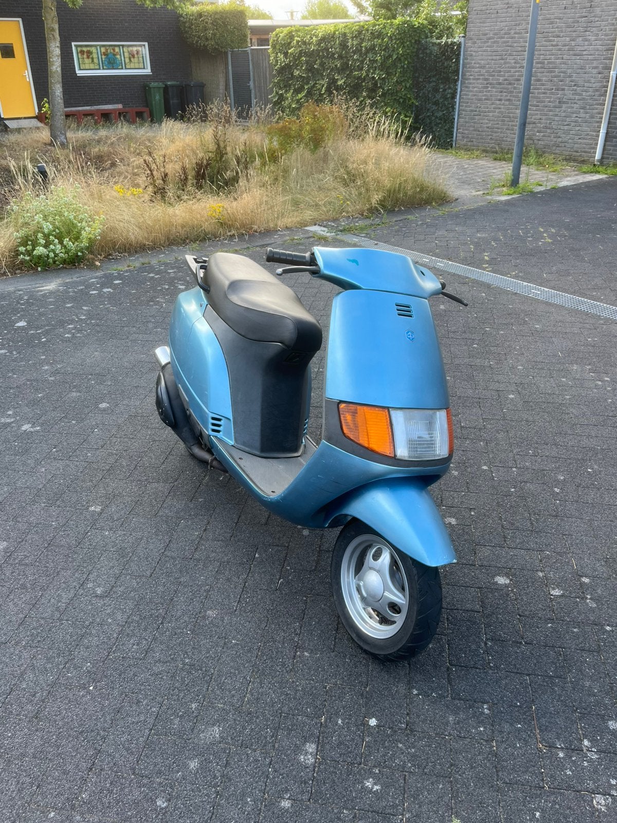 Piaggio sfera 70cc brom, Fietsen en Brommers, Ophalen of Verzenden, Zo goed als nieuw, Tweetakt, Overige modellen