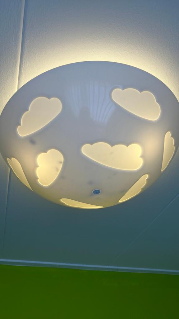 Ikea Plafondlamp met wolken design voor kinderkamer, Ophalen, Zo goed als nieuw, Lamp