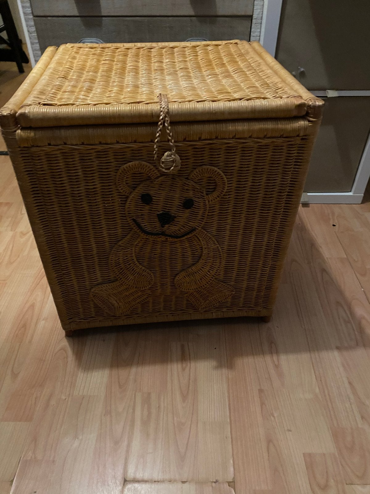 Rotan opbergkist met teddybeer design, Huis en Inrichting, Ophalen, Gebruikt, Landelijk, Natuurlijk materiaal