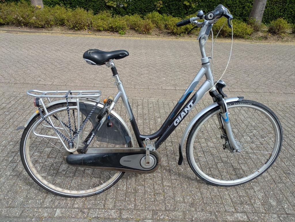 Giant Light Series Damesfiets - Comfortabel en Betrouwbaar, Fietsen en Brommers, Fietsen | Dames | Damesfietsen, Ophalen, Gebruikt