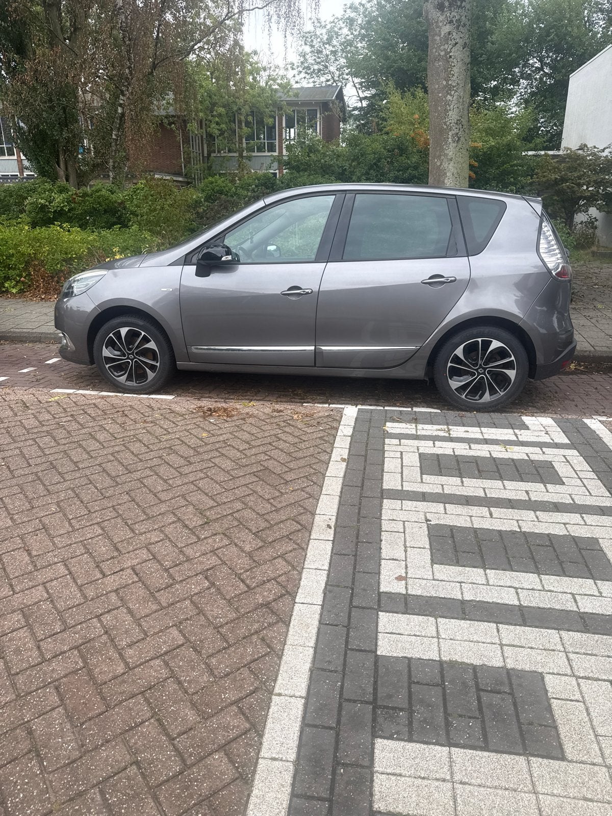 Renault Scénic 1.2 TCE 85KW 2014 Grijs, Voorwielaandrijving, 1295 kg, 4 cilinders, Origineel Nederlands