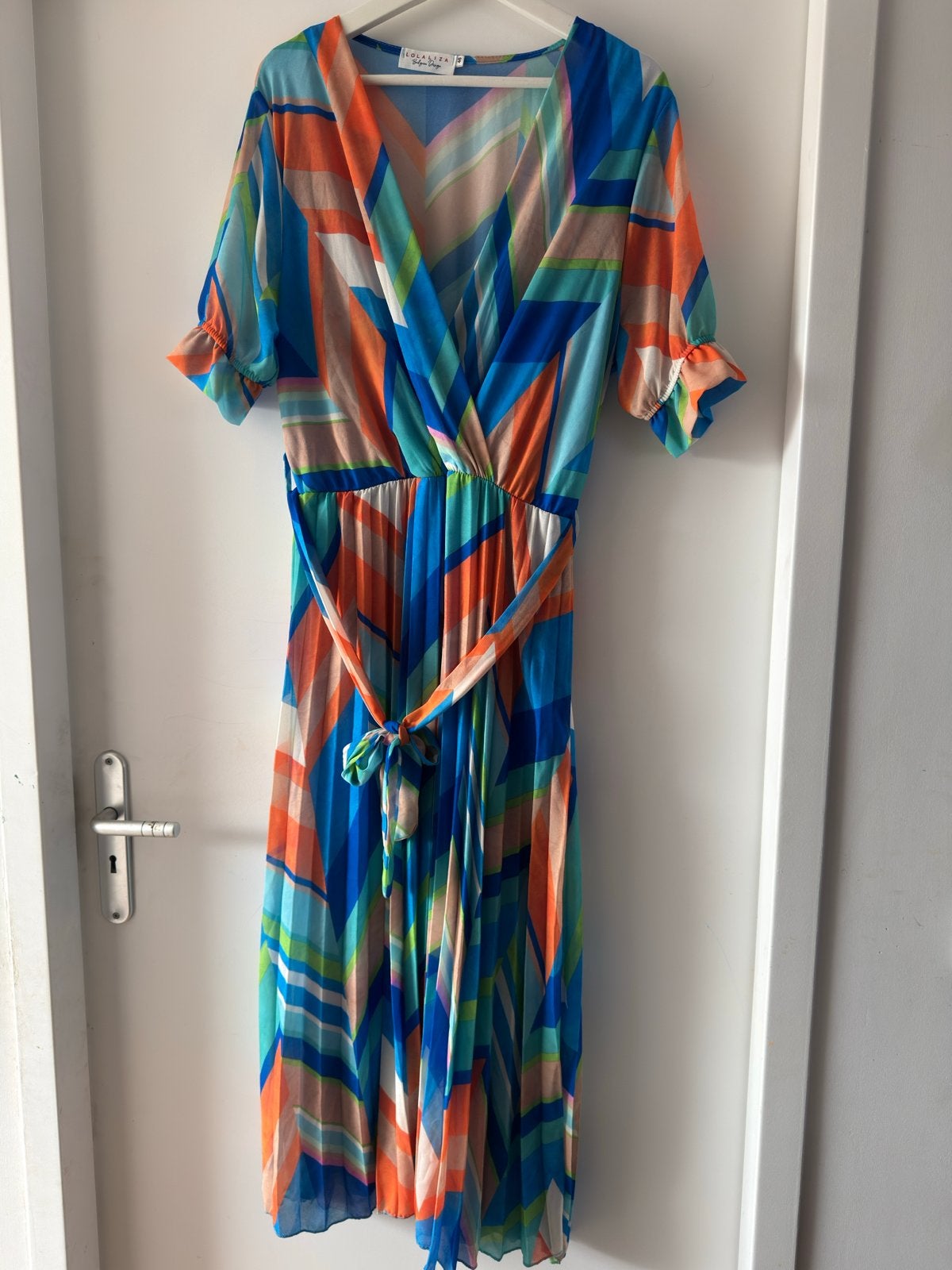 LolaLiza maxi jurk met kleurrijke print, Kleding | Dames, Meerkleurig, Maat 46/48 (XL) of groter, Ophalen of Verzenden, Zo goed als nieuw