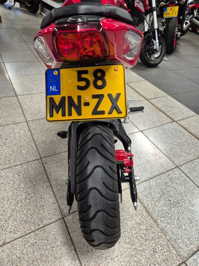 BENELLI TORNADO NAKED T (bj 2021), Motoren, Motorrijbewijs A, Bedrijf, Onbekend, 125 cc