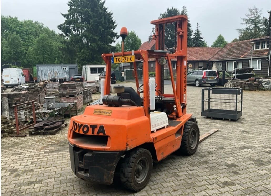 Toyota 1992 4 ton/ Tcm 2005 4 ton heftruck, Ophalen, Diesel, Heftruck, Toyota