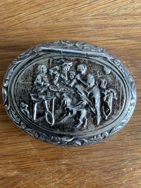pillen doos of snuifdoos, Ophalen of Verzenden, Zilver