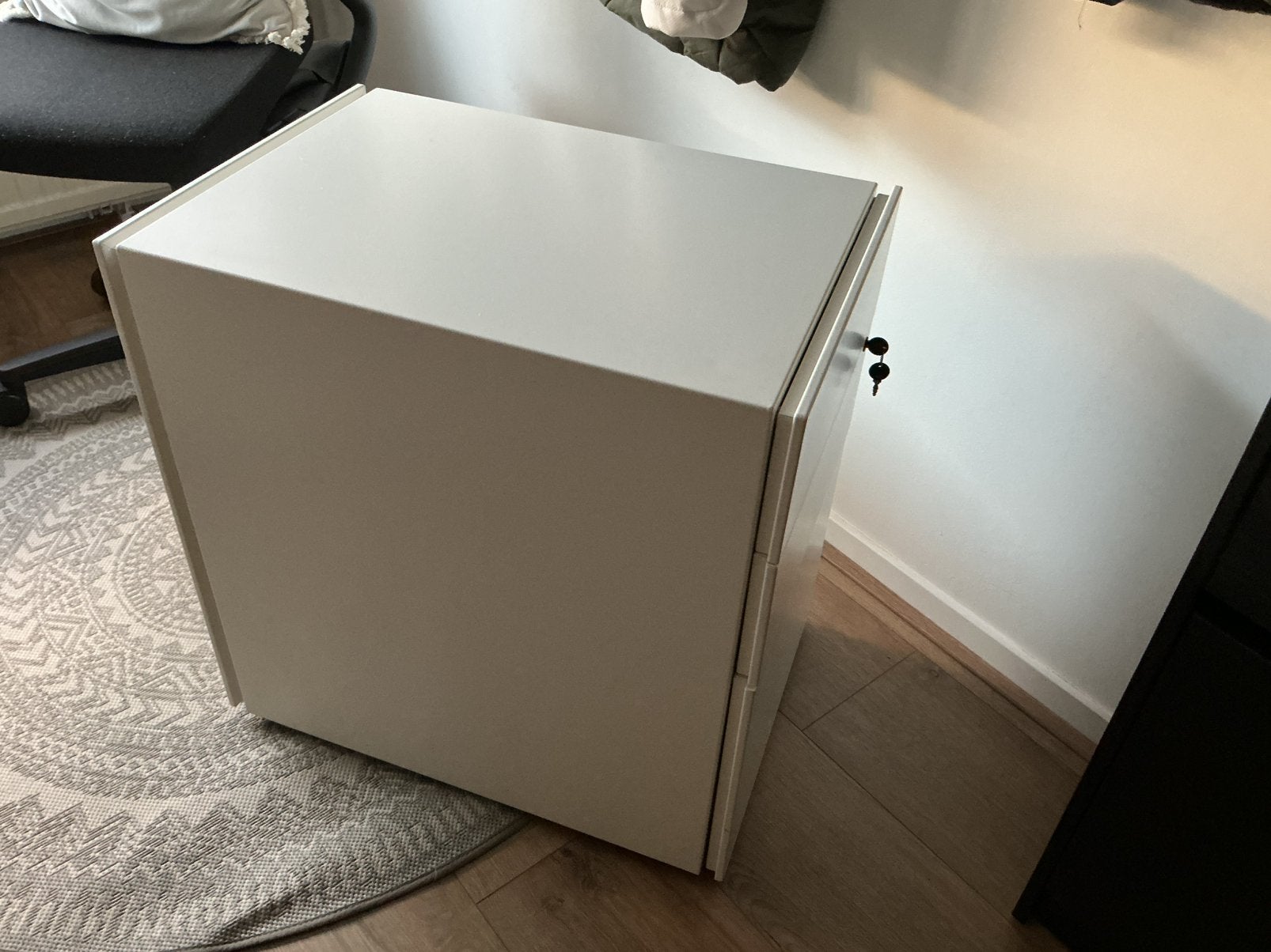 Ladeblok voor onder bureau, Ophalen, Minder dan 50 cm, Zo goed als nieuw, Minder dan 100 cm