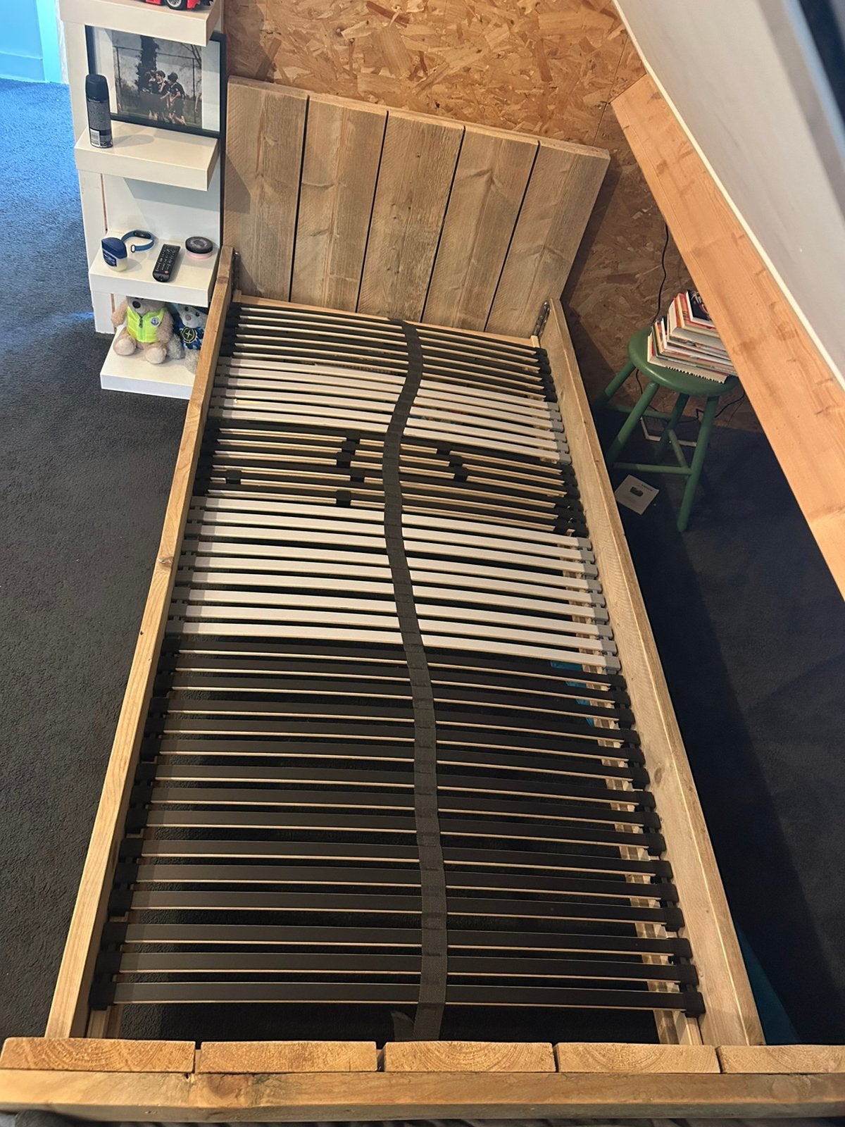 Eenpersoonsbed, Huis en Inrichting, Ophalen, 90 cm, Eenpersoons, Wit