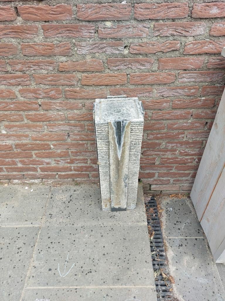 Stenen waterornament met waterbak en pomp, Ophalen, Gebruikt, Graniet, Waterornament