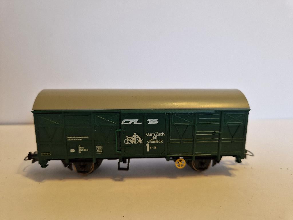 Marklin 4491 - gesloten goederenwagon, Hobby en Vrije tijd, Modeltreinen | H0, Wisselstroom, Wagon, Ophalen of Verzenden, Zo goed als nieuw
