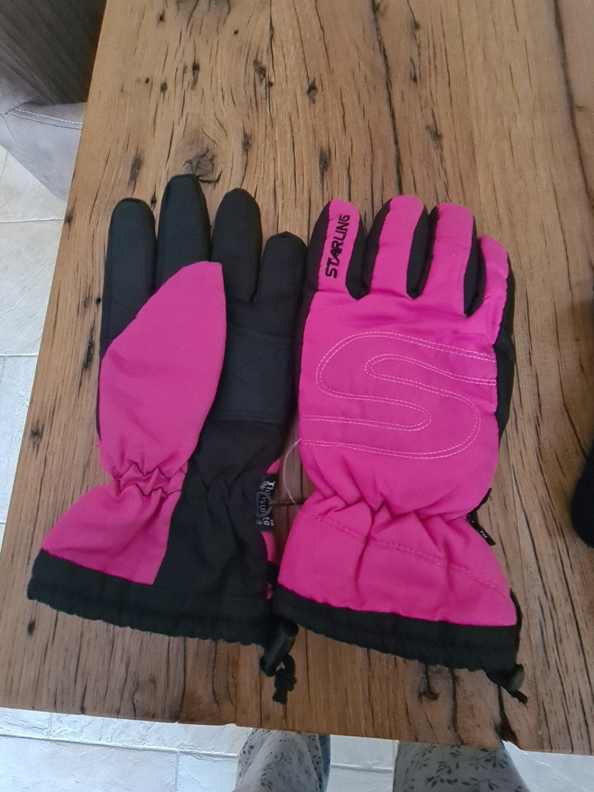 Te koop roze dames winterhandschoenenn, Ophalen of Verzenden, Zo goed als nieuw, Maat 38/40 (M), Overige typen