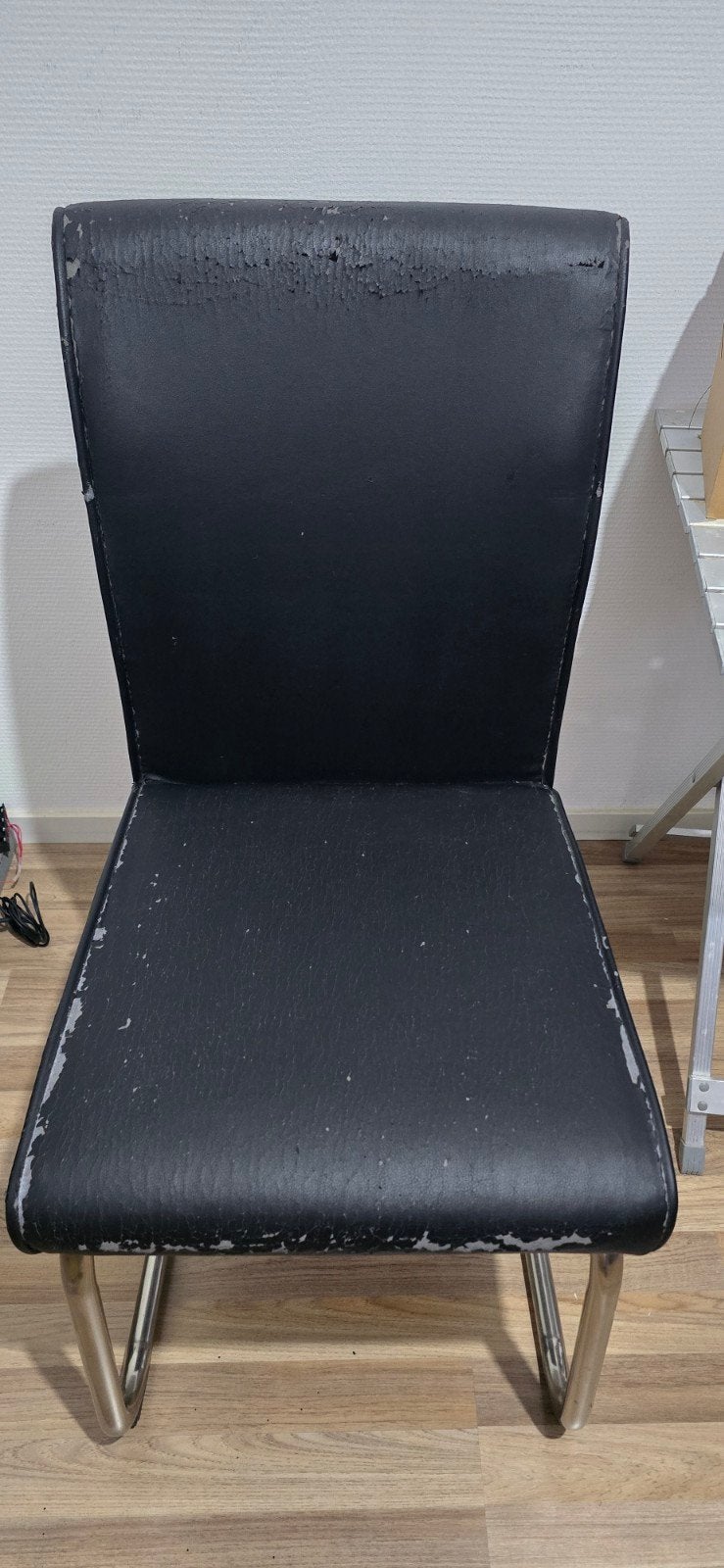 Vier zwarte stoelen, Huis en Inrichting, Ophalen, Gebruikt, Zwart, Vier