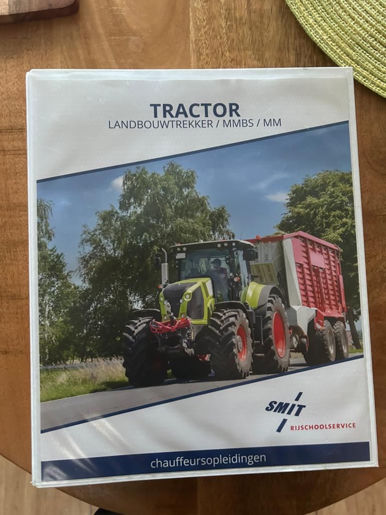 Trachtor /mmbs /mm theorie boek, Ophalen, Alpha, Zo goed als nieuw, Niet van toepassing
