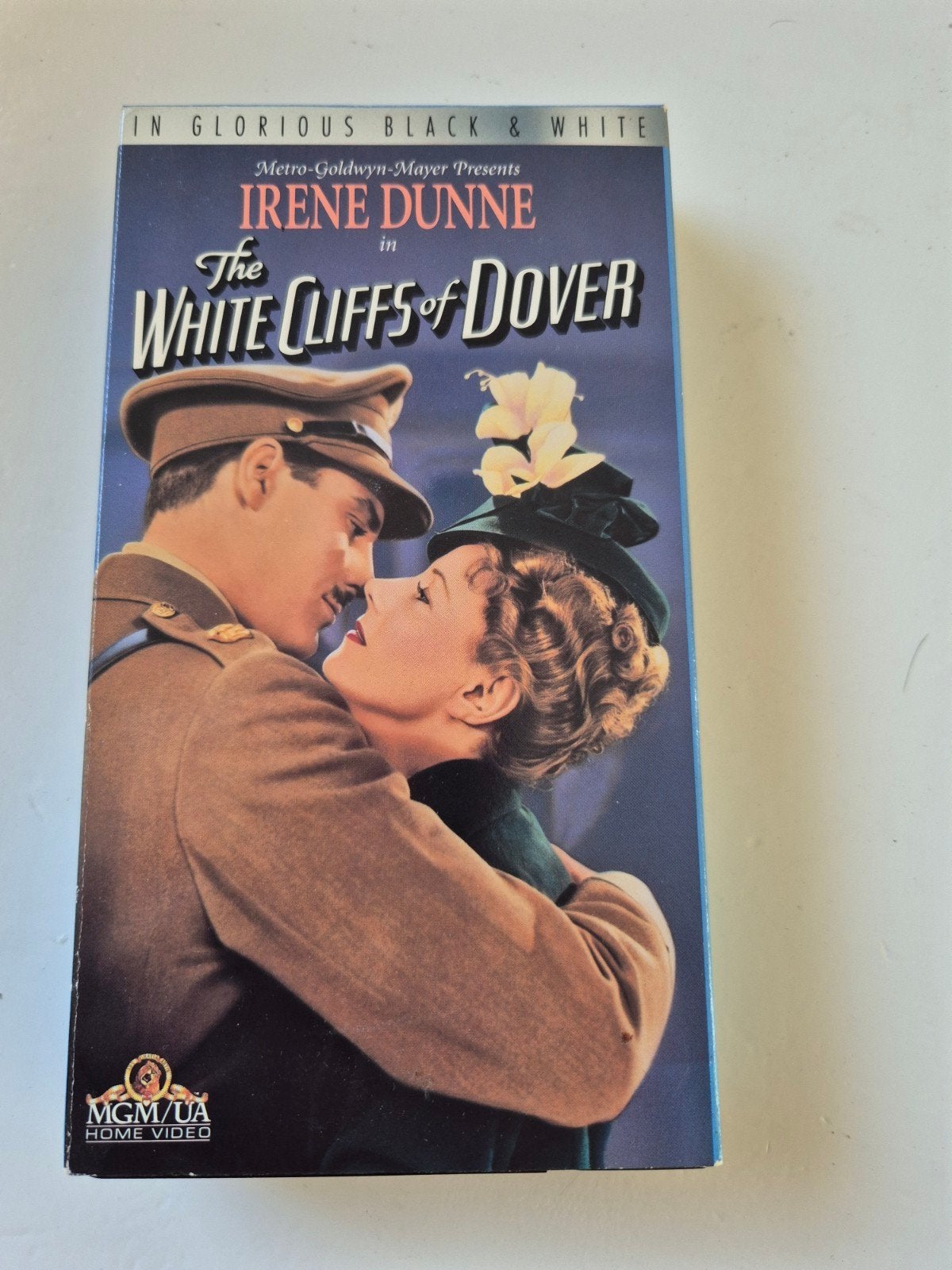 VHS The White Cliffs of Dover, Alle leeftijden, Ophalen of Verzenden, Gebruikt, Engels