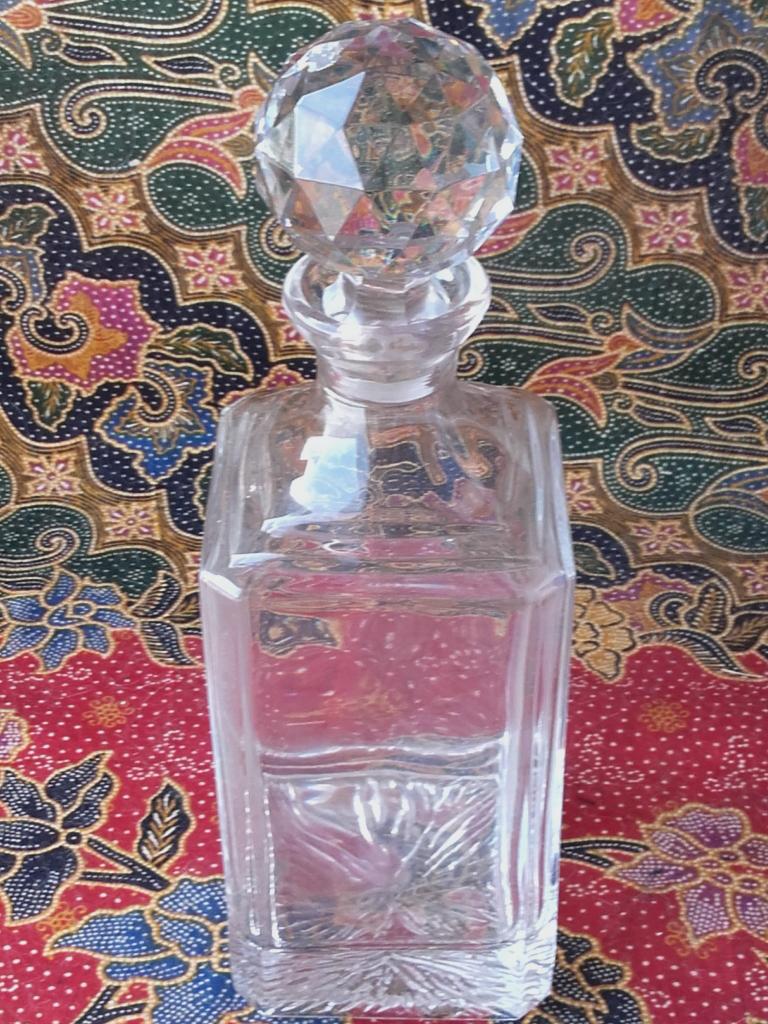 Mooie oude whiskykaraf uit Engeland van kristal 27,2 cm., Antiek en Kunst, Ophalen of Verzenden