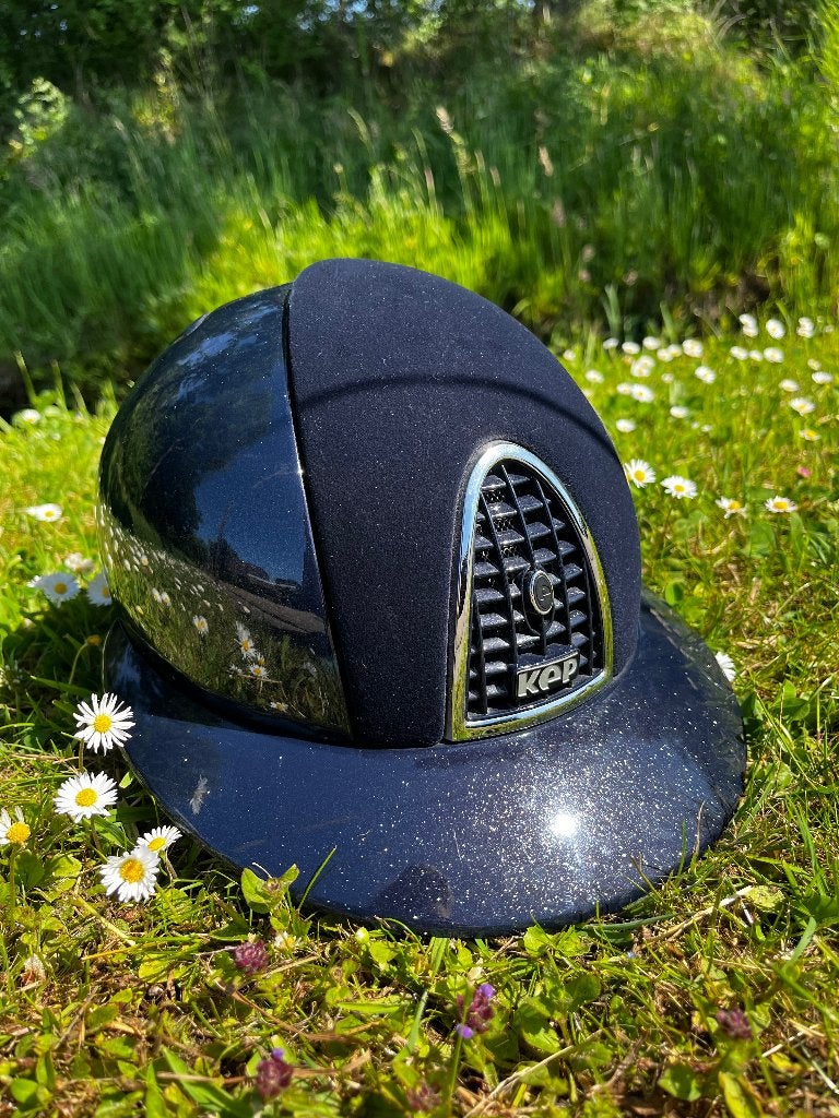 Kep italia cromo 1 blauw, Dieren en Toebehoren, Paardrijkleding, Ophalen of Verzenden, Zo goed als nieuw, Dressuur