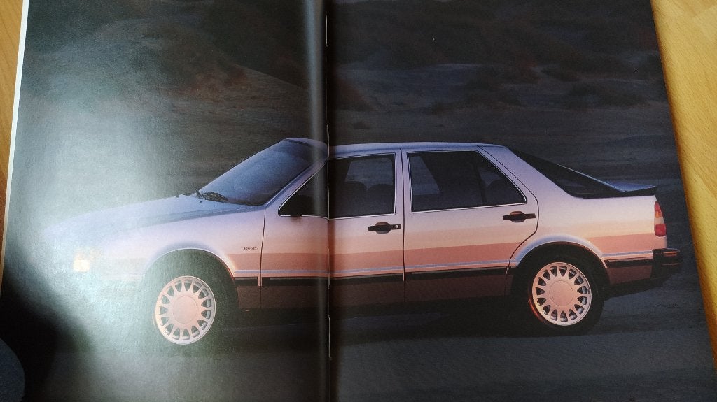 SAAB 9000 TURBO 16, introductie boekwerk, 110 pag., Ophalen of Verzenden, Zo goed als nieuw, Overige merken