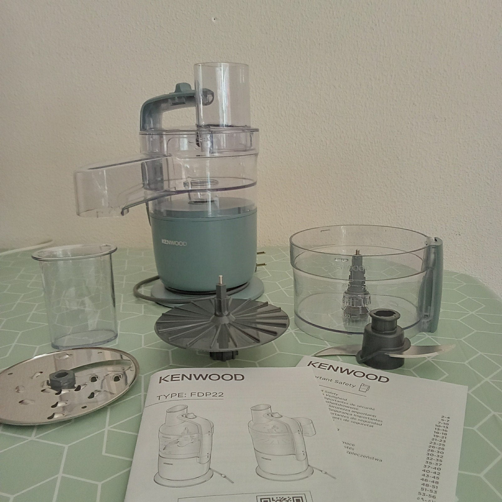Z.g.a.n  Kenwood foodprocessor Type FDP22, Minder dan 1 liter, Ophalen, Zo goed als nieuw, 1 snelheid