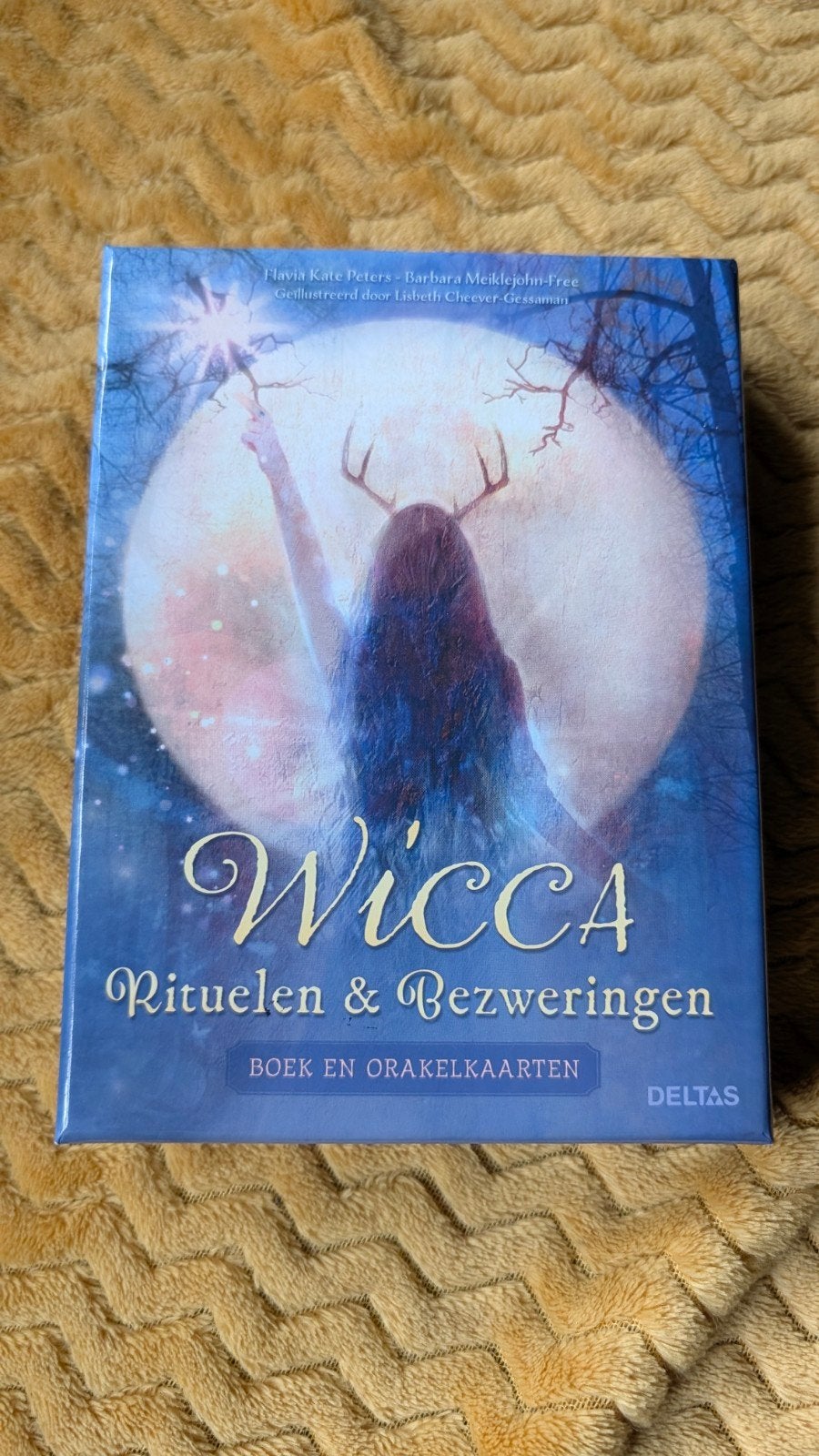 Wicca Rituelen & Bezweringen Boek en Orakelkaarten Set, Spiritualiteit algemeen, Ophalen of Verzenden, Instructieboek, Flavia Kate Peters en Barbara Meiklejohn-Free
