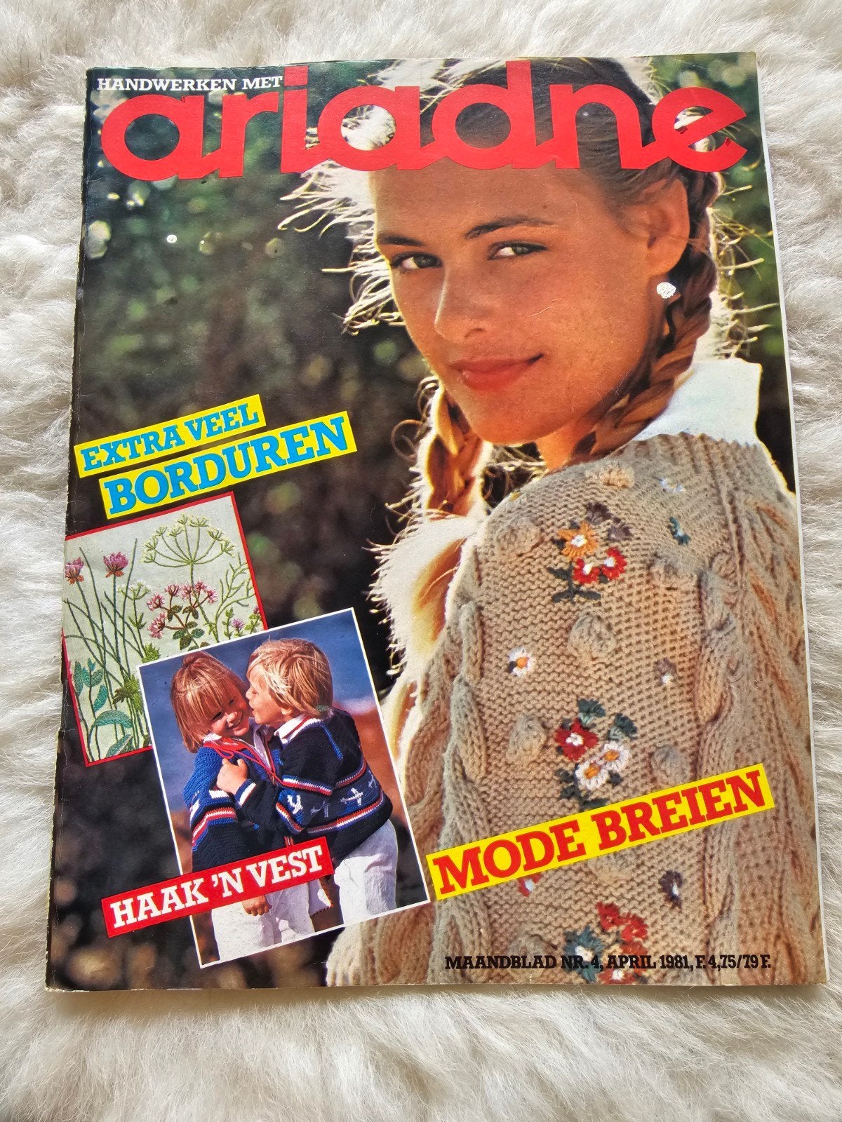Vintage handwerk tijdschrift Ariadne Nr 4. 1981, Hobby en Vrije tijd, Breien en Haken, Ophalen of Verzenden, Gebruikt, Patroon of Boek
