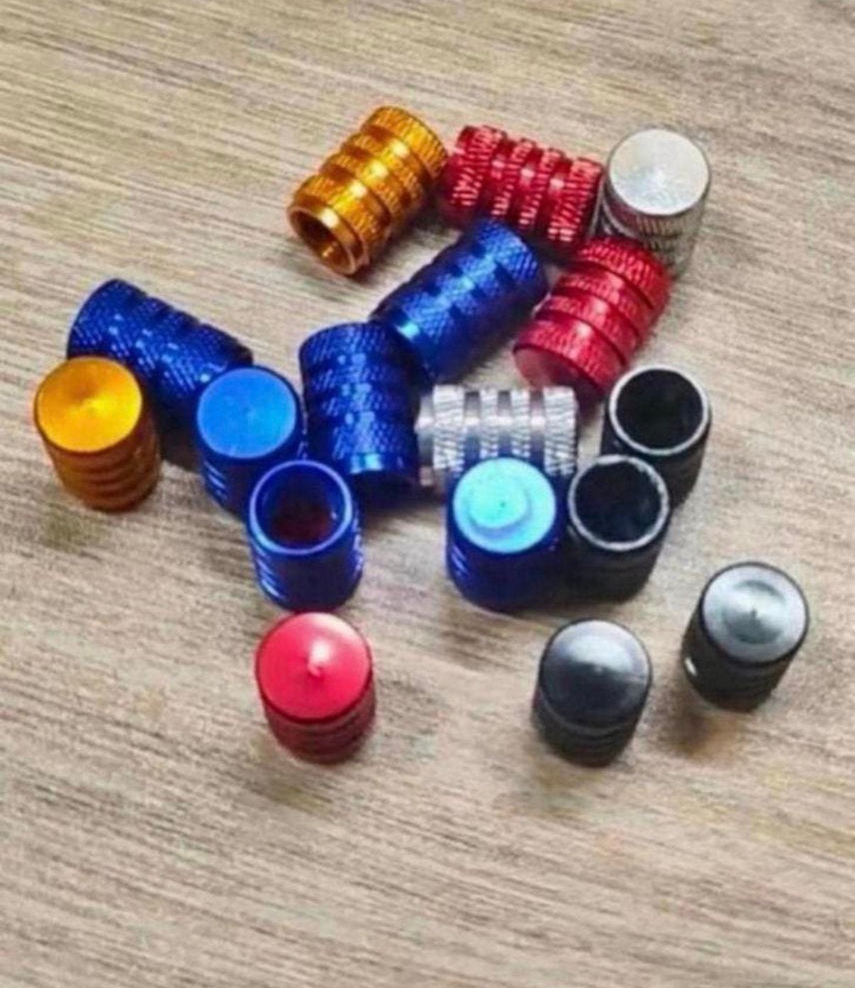 COLORED VALVE CAPS FOR SUPER73, Ophalen of Verzenden