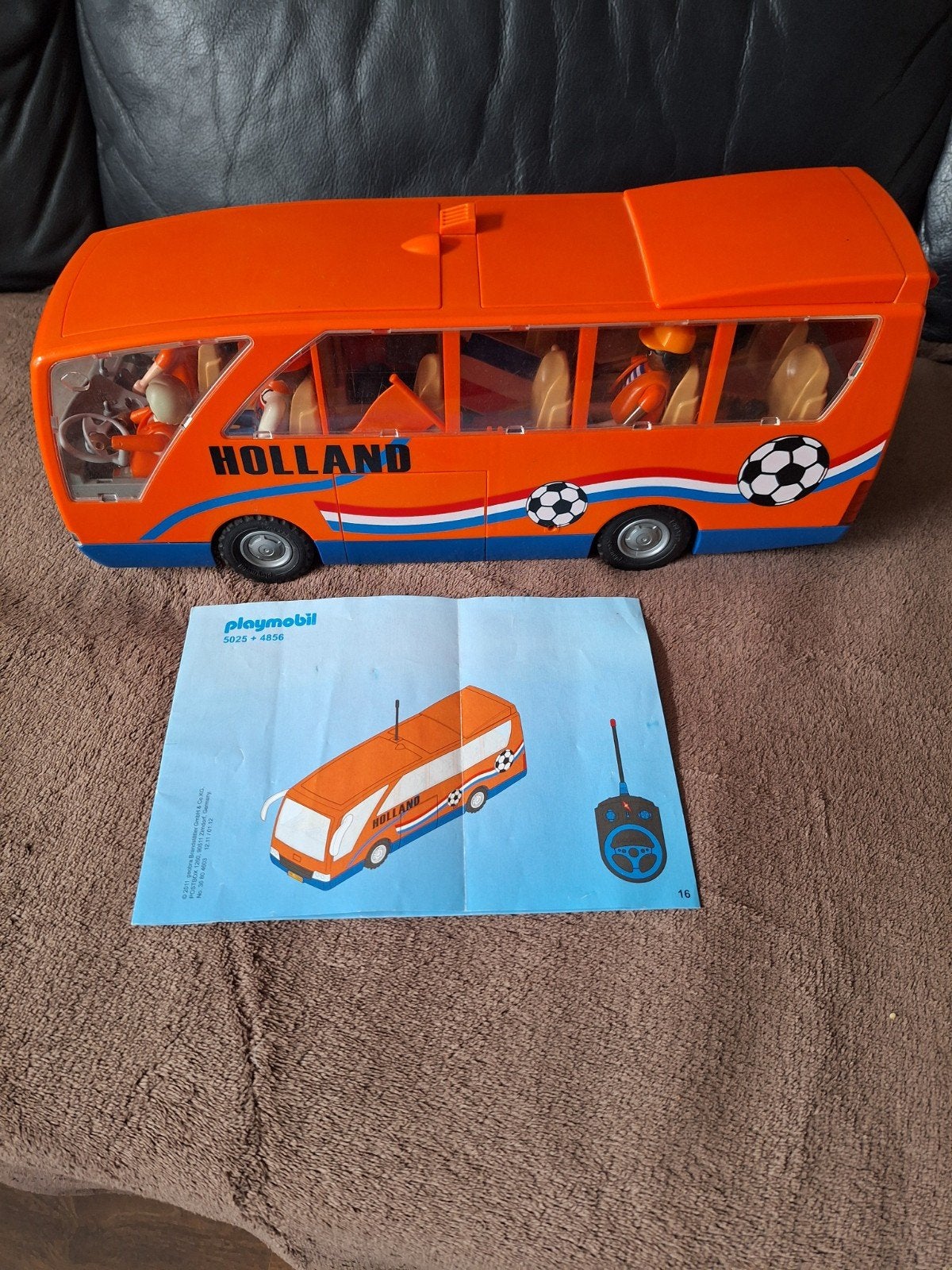 Playmobil oranje spelersbus bijna compleet, Ophalen, Zo goed als nieuw