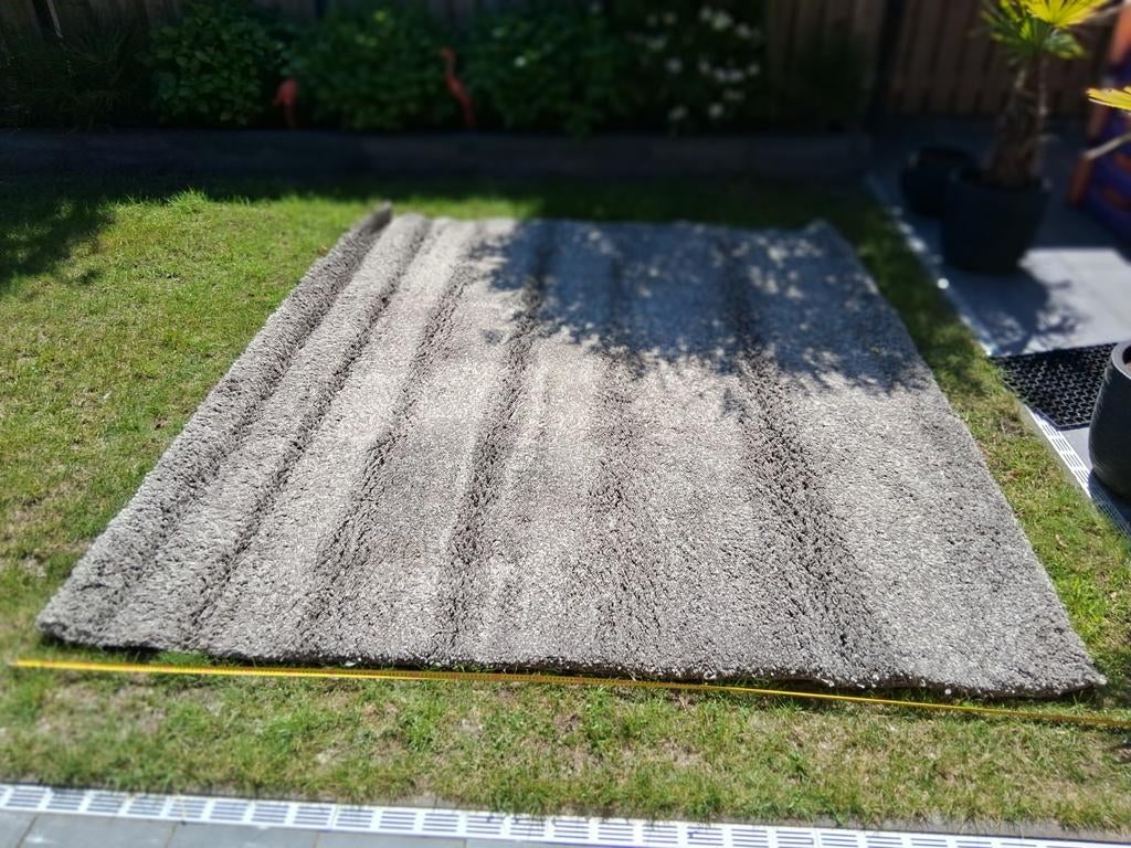Grijs vloerkleed, hoogpolig, zacht en comfortabel, Ophalen, Gebruikt, Modern, Hoogpolig, 200 cm of meer