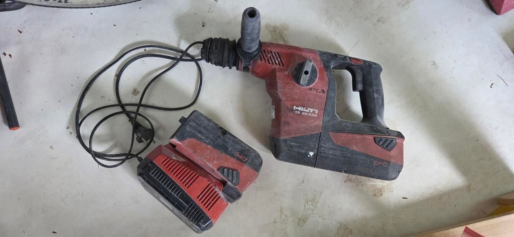 Hilti TE 30-A36 Boorhamer met 2 accu's 6.0Ah, Ophalen, Boor- en/of Breekhamer, Variabele snelheid, Gebruikt