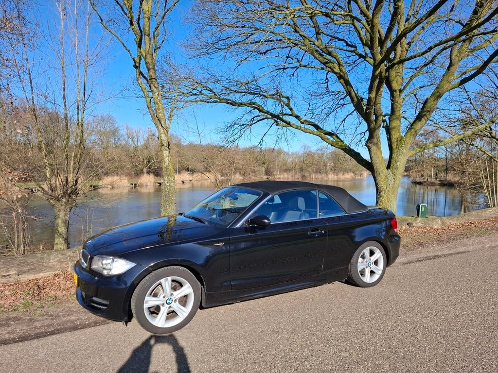 BMW 1-Serie 2.0 118I Cabrio 2008 Zwart, Auto's, BMW, 1-Serie, 1995 cc, Zwart, Cabriolet