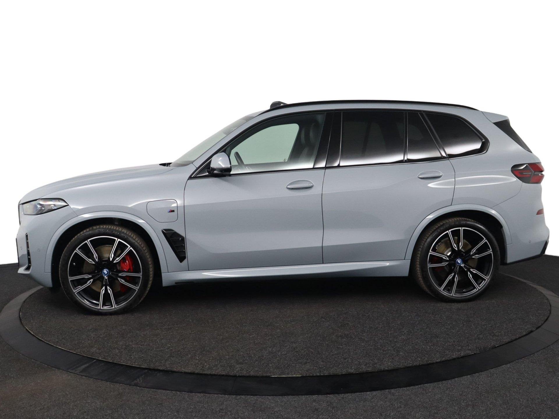 BMW X5 xDrive50e | SOH 100%| Sport Pakket Pro | Panoramadak, Gebruikt, 2395 kg, Met garantie (alle), 489 pk