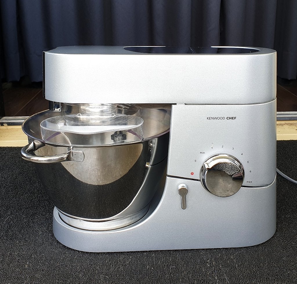 Kenwood KM001 Chef keukenmachine - in zeer goede staat, Witgoed en Apparatuur, 4 liter of meer, Ophalen, Zo goed als nieuw, 3 snelheden of meer