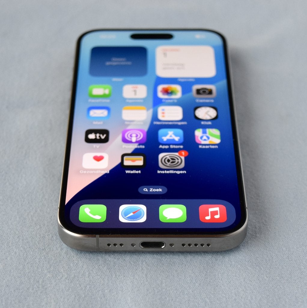 iPhone 15 Pro 256GB Titanium Naturel: met garantie, 128 GB, 88 %, Zo goed als nieuw, Zonder simlock