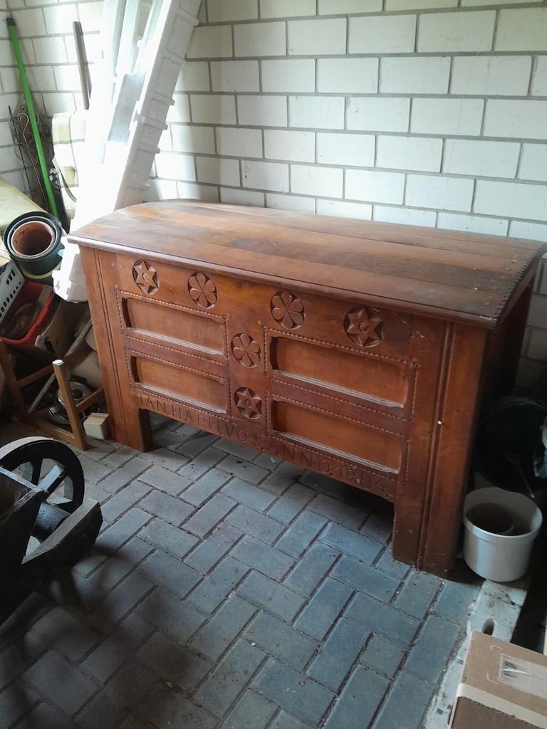 Handgemaakte eikenhouten kisten, Ophalen