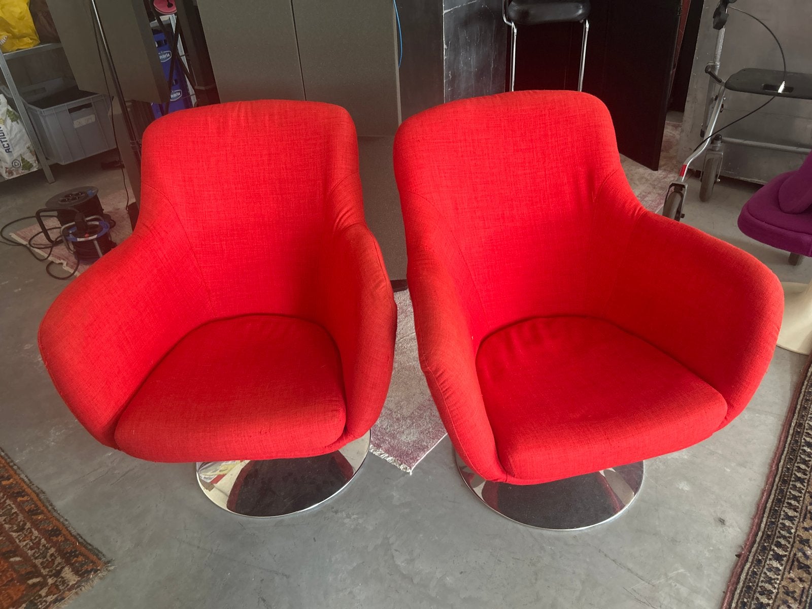 Gratis Rode draaistoelen, Ophalen, Gebruikt, Twee, Stof