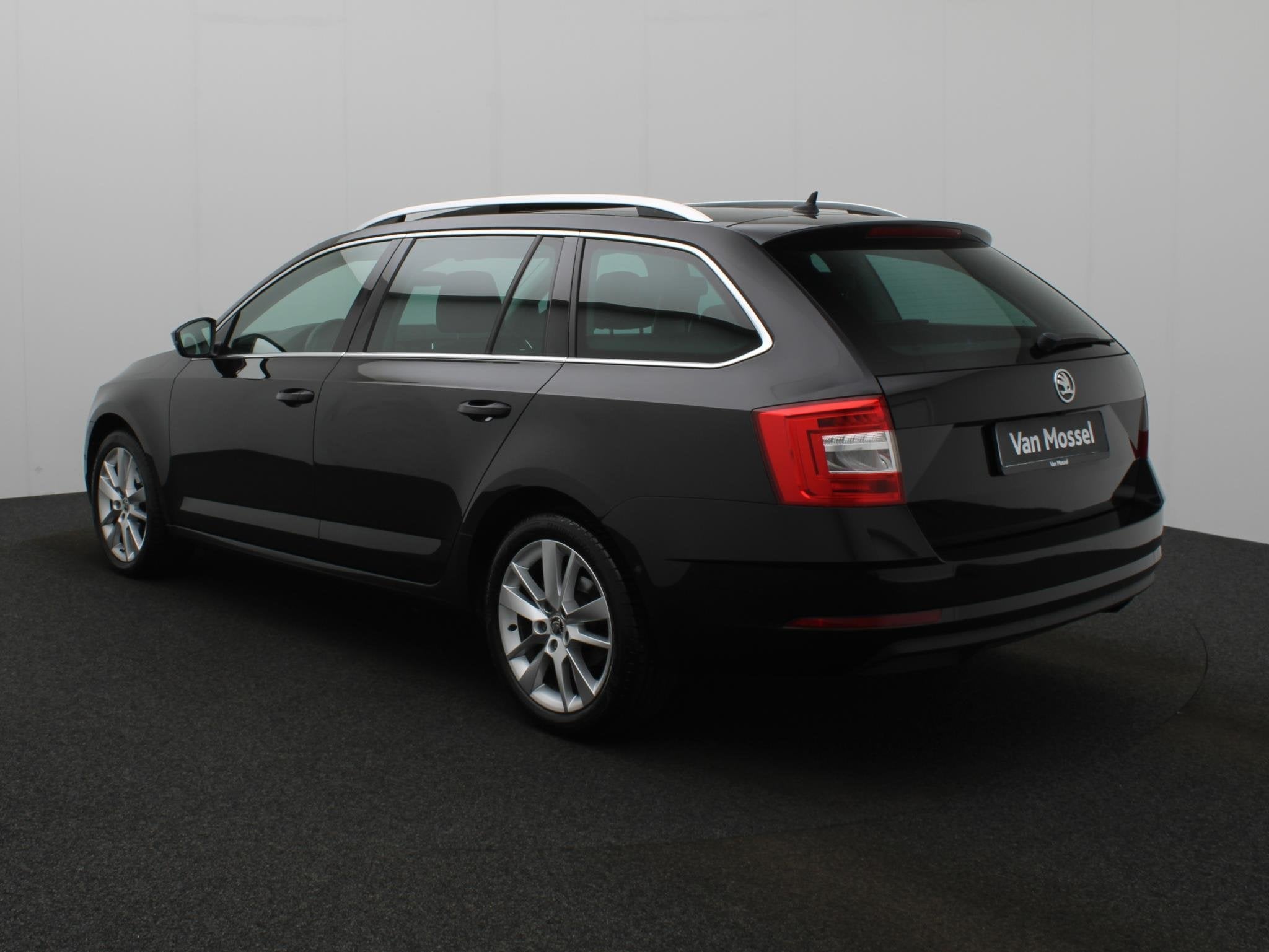 Skoda Octavia Combi 1.6 TDI Greentech Style | LEDER | NAVIGA, Auto's, 12 maanden, Gebruikt, 4 cilinders, 116 pk