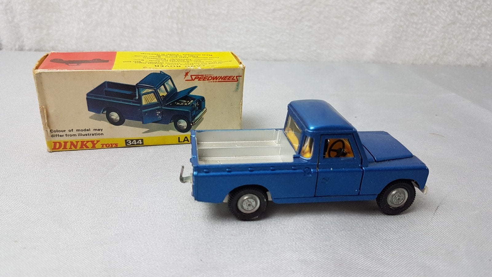 Dinky Toys 344 Land Rover met originele doos, Hobby en Vrije tijd, Modelauto's | 1:43, Ophalen of Verzenden, Zo goed als nieuw