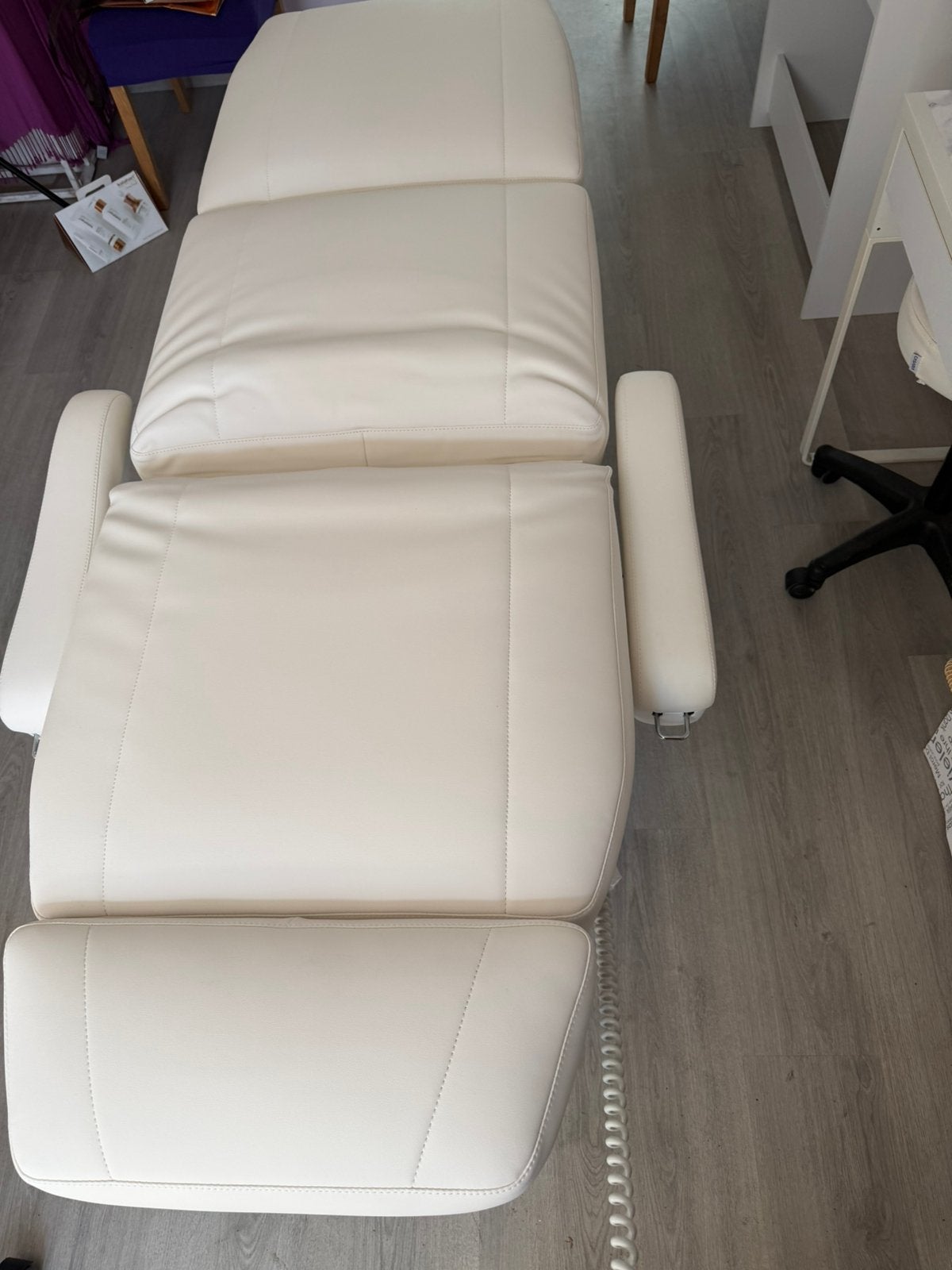 Elektrische behandel stoel, Ophalen, Zo goed als nieuw, Massagestoel of Kussen