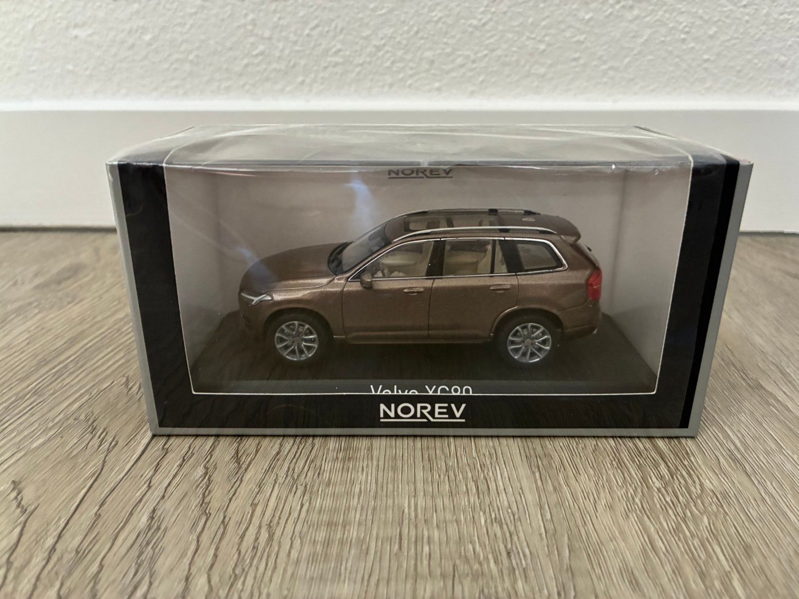Volvo XC90 Twilight Bronze - Norev 1:43, Ophalen of Verzenden, Zo goed als nieuw, Auto, Norev
