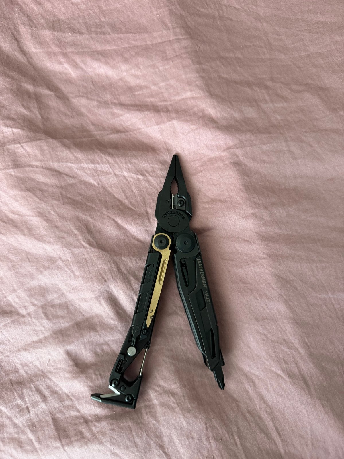 Nieuwe Leatherman MUT Multitool - Zwart/Goud, Verzenden, Nieuw, Multitool, Overige merken
