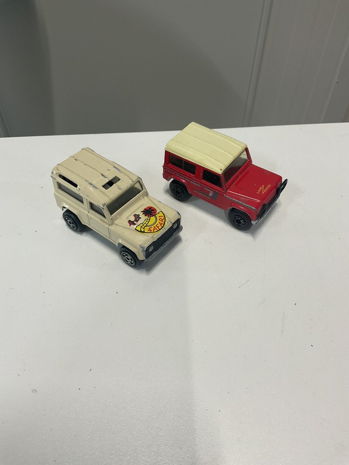 2x Land-Rover 88 van Majorette zijn apart per stuk te koop, Ophalen of Verzenden, Gebruikt, Auto