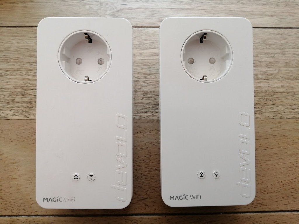 DEVOLO MAGIC 2 WIFI 2 stuks.. gratis verzending.., Computers en Software, Ophalen of Verzenden, Gebruikt, Develo