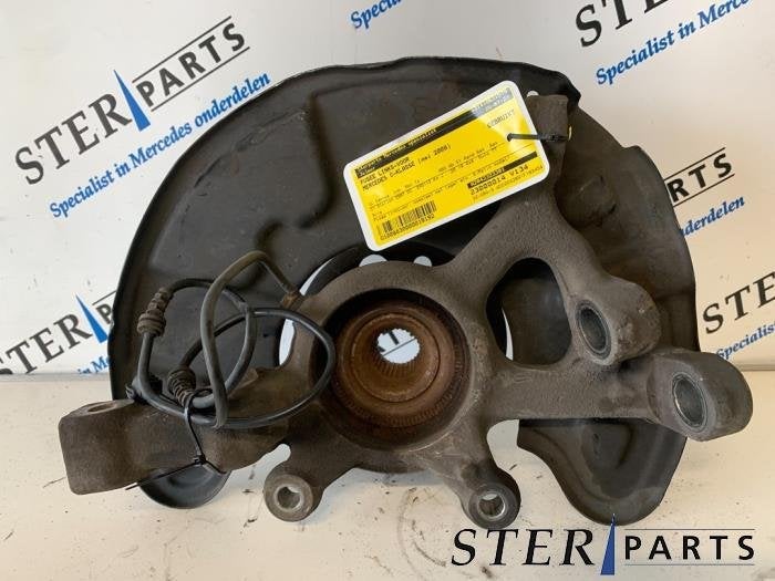 Fusee links-voor van een Mercedes C-Klasse, Gebruikt, -, Ophalen of Verzenden, -