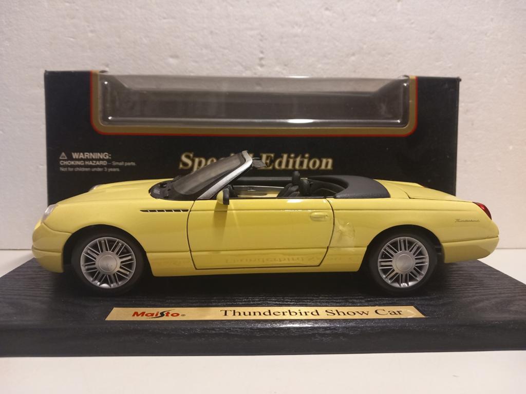 Ford Thunderbird convertible geel Maisto metal 1:18 KRD, Hobby en Vrije tijd, Modelauto's | 1:18, Ophalen of Verzenden, Zo goed als nieuw