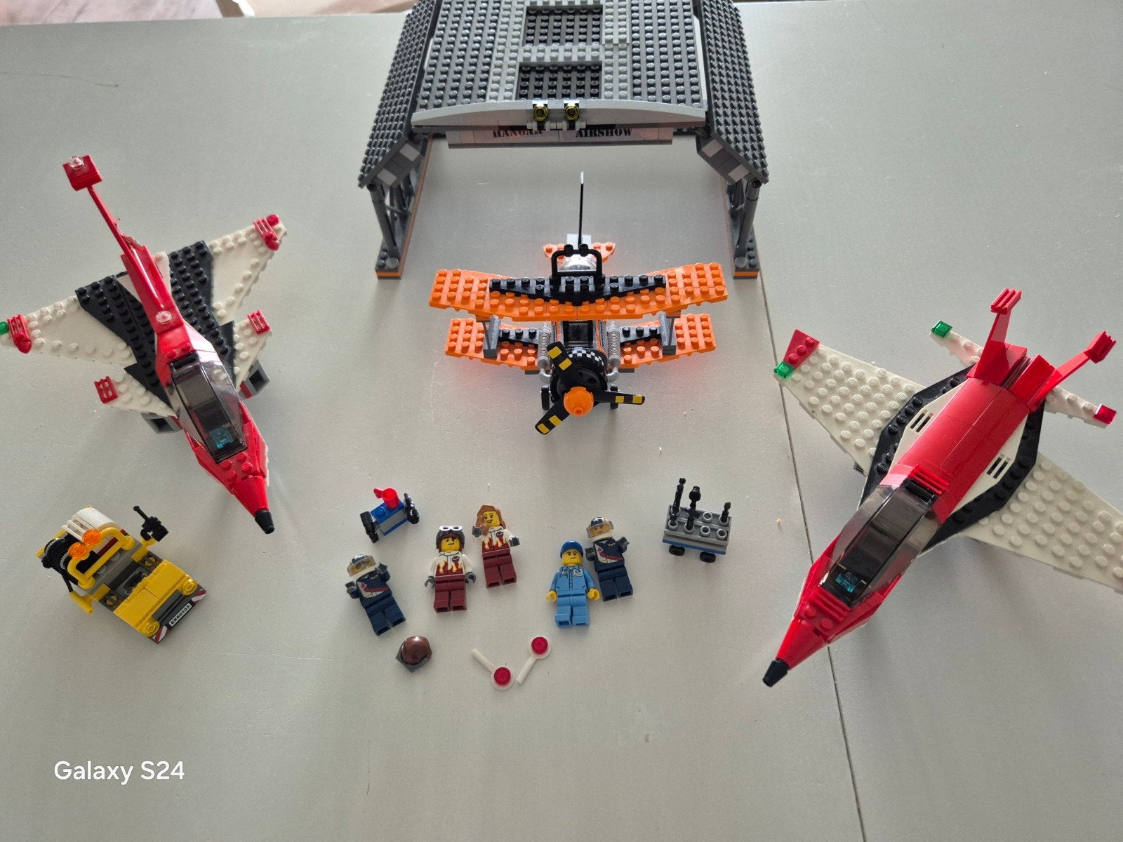 LEGO City Vliegveld luchtvaartshow 60103, Ophalen, Zo goed als nieuw