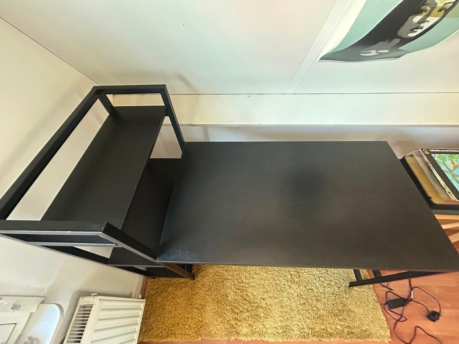 Zwart bureau met geïntegreerde opbergplanken, Huis en Inrichting, Bureaus, Ophalen, Gebruikt, Spaanplaat of MDF, Overige merken