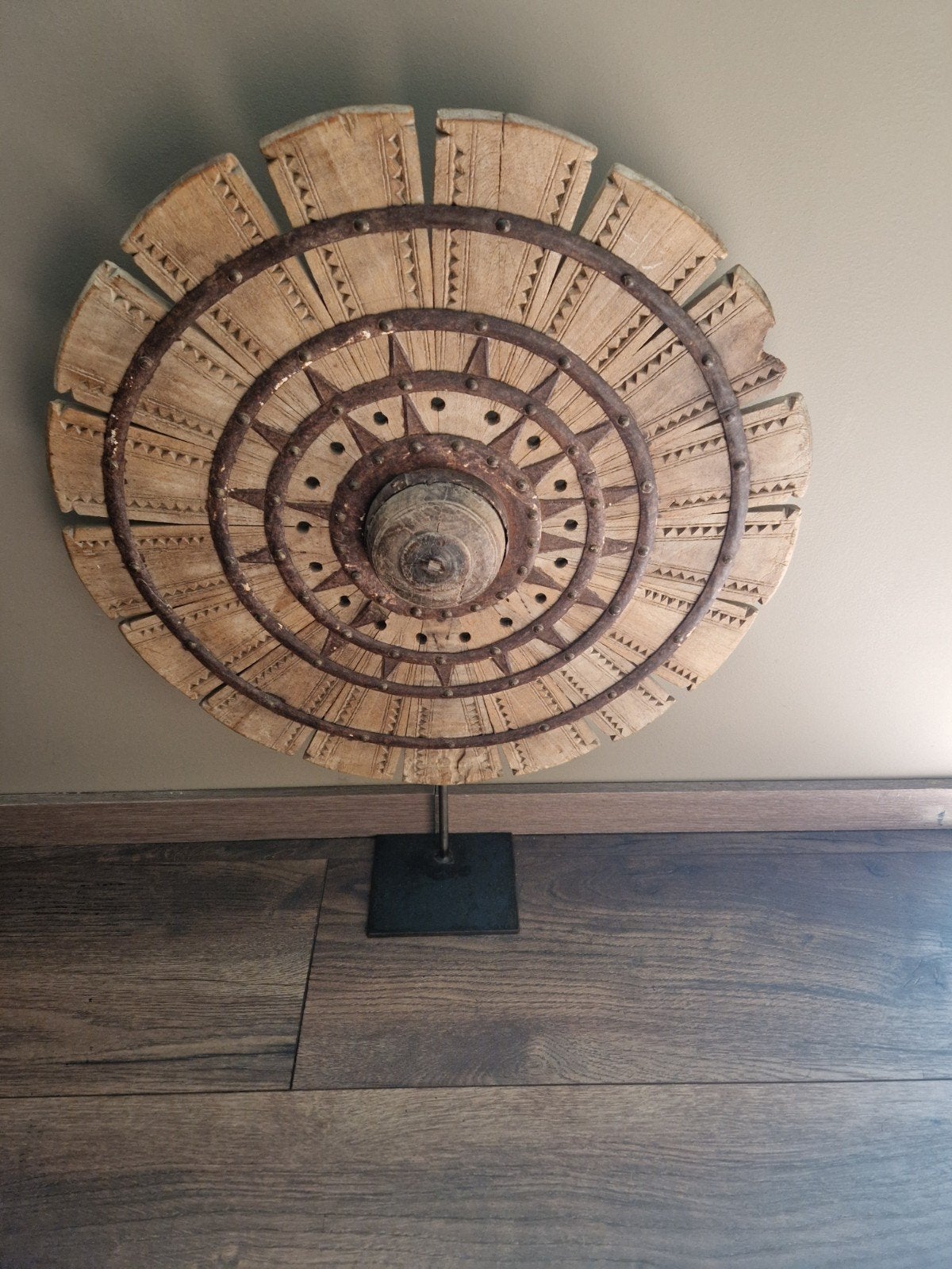 Oud houten spinnewiel, Huis en Inrichting, Woonaccessoires | Kransen, Ophalen