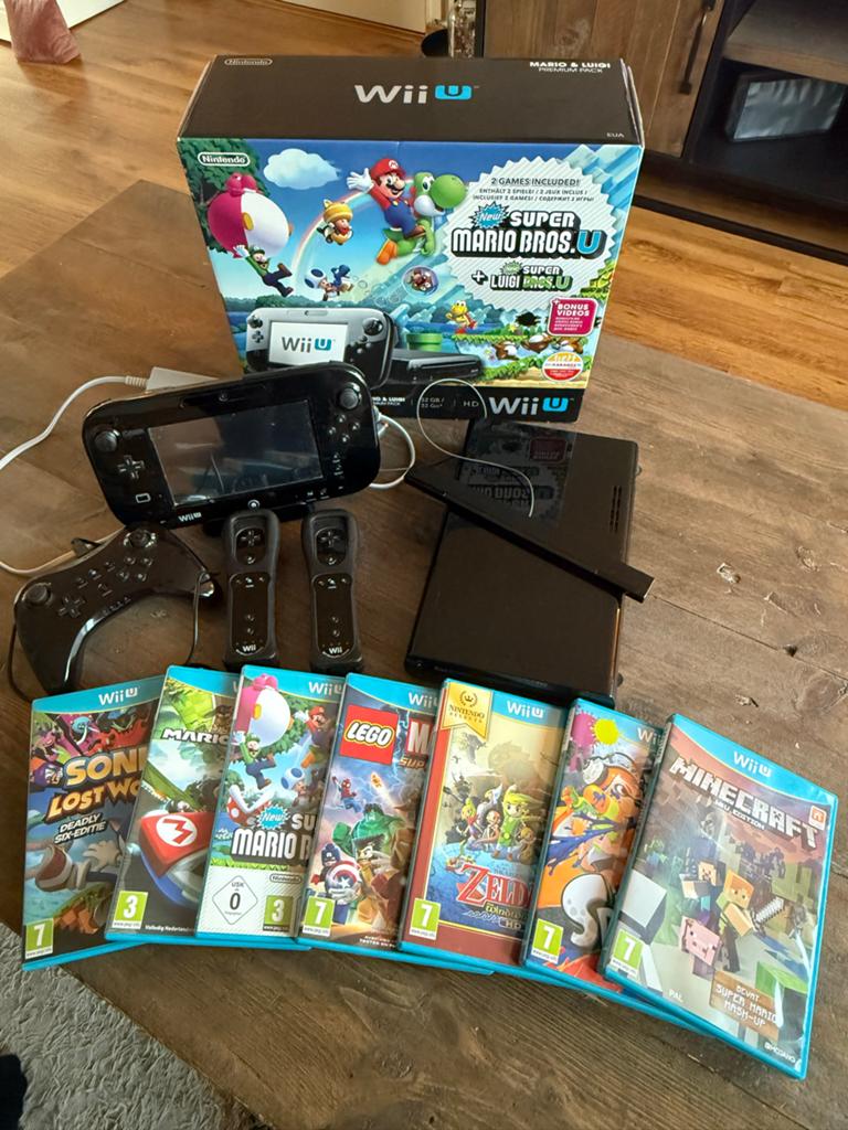 Nintendo Wii U met extra controller en 7 spellen, Ophalen, Gebruikt, Overige genres, Eén computer