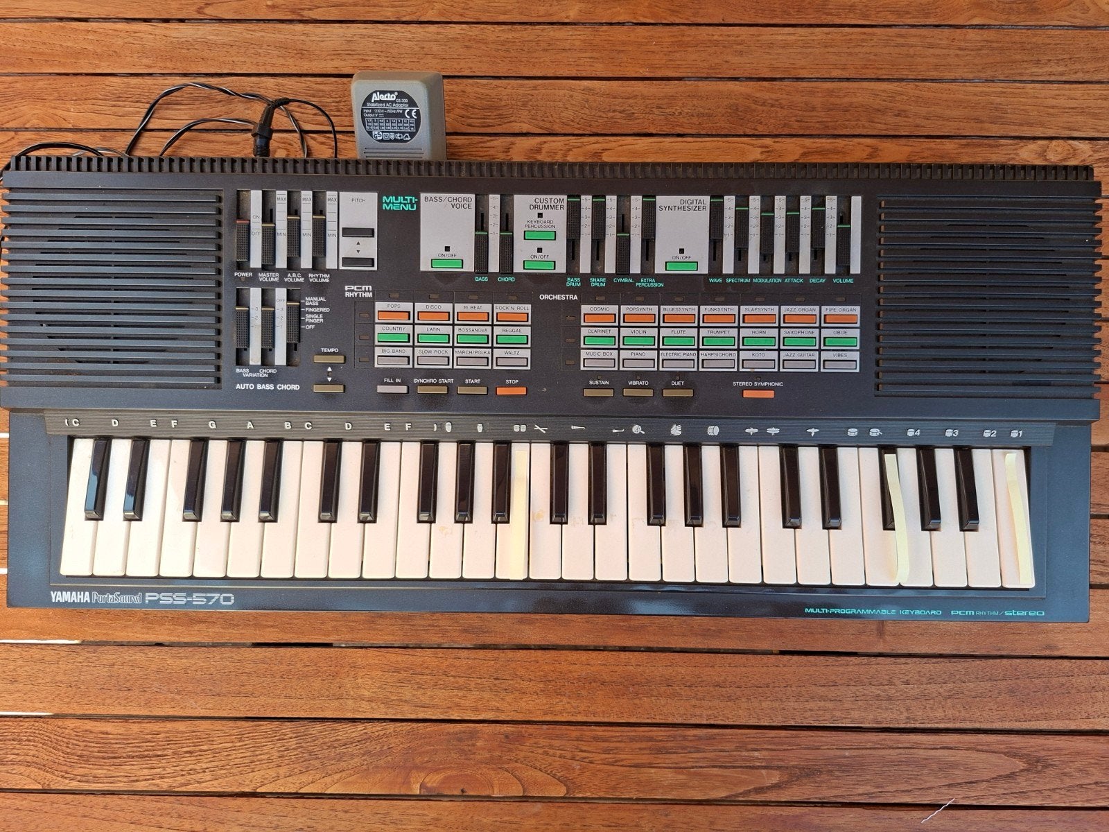 Yamaha PortaSound PSS-570 keyboard - 3 toetsen defect, Muziek en Instrumenten, Ophalen of Verzenden, Gebruikt, 49 toetsen, Yamaha