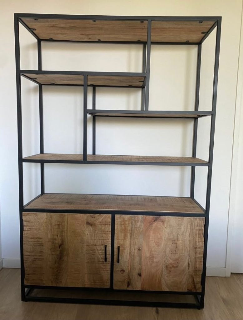 Kast | Woonkamer | Industrieel & mangohout, 1 of 2 laden, 50 tot 100 cm, Zo goed als nieuw, 25 tot 50 cm